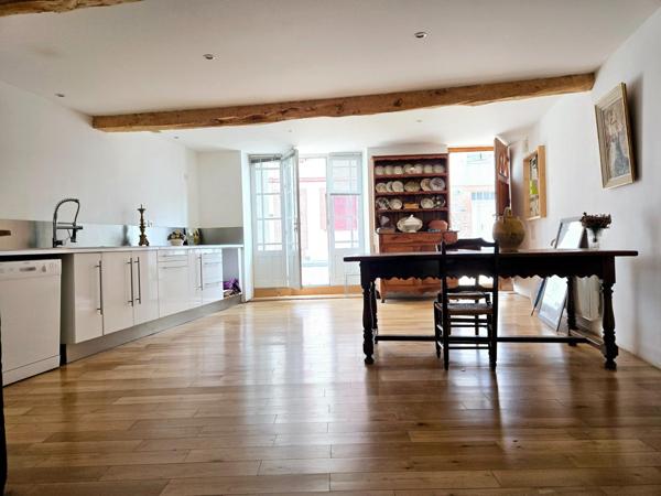 Maison à CINTEGABELLE, 31550 - 4 pièces 97m²