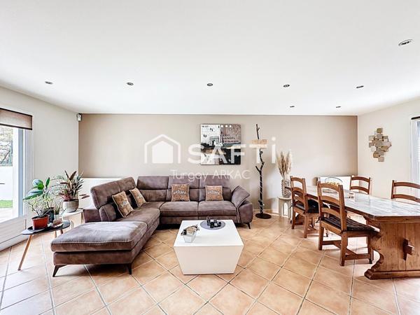 Maison familiale avec jardin, au cœur du secteur le plus prisé de Bourgoin-Jallieu