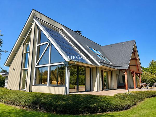 A VENDRE - NORMANDIE - GONNEVILLE-SUR-HONFLEUR - PROPRIÉTÉ CONTEMPORAINE