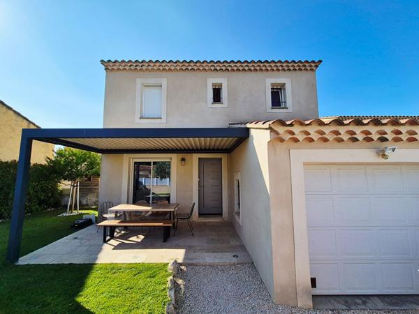 Maison récente 4 pièces à Jonquerettes