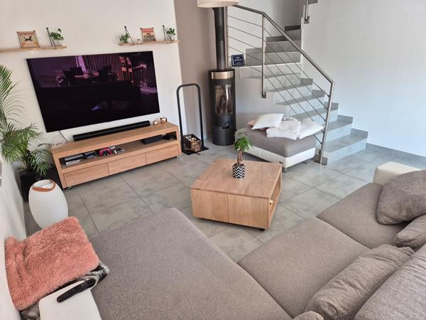 Maison récente 4 pièces à Jonquerettes