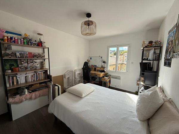 Maison récente 4 pièces à Jonquerettes