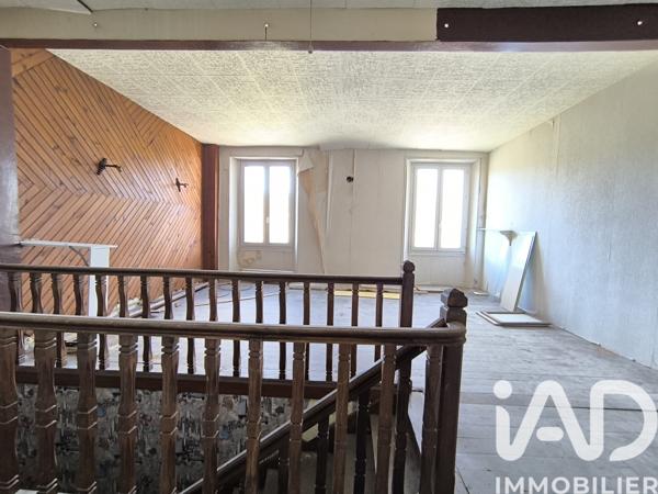 Immeuble à vendre 318 m² La Courtine