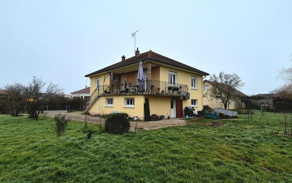Maison à vendre    4 pièces •  Louhans