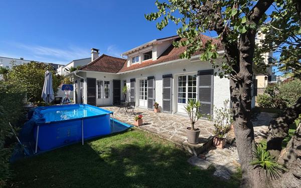 Maison à vendre    7 pièces •  Billère