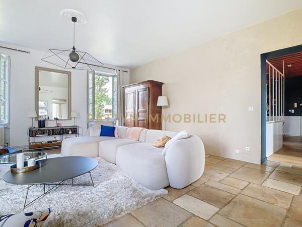 Neuville-sur-Saône (69250) Sublime T4 rénové dans un ancien couvent