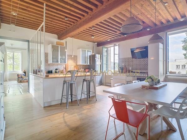 Neuville-sur-Saône (69250) Sublime T4 rénové dans un ancien couvent