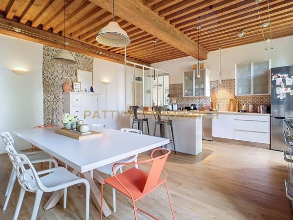 Neuville-sur-Saône (69250) Sublime T4 rénové dans un ancien couvent