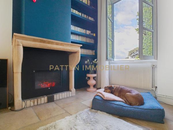 Neuville-sur-Saône (69250) Sublime T4 rénové dans un ancien couvent