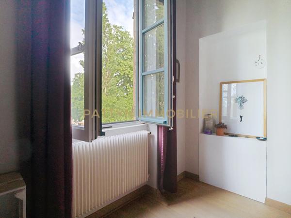 Neuville-sur-Saône (69250) Sublime T4 rénové dans un ancien couvent