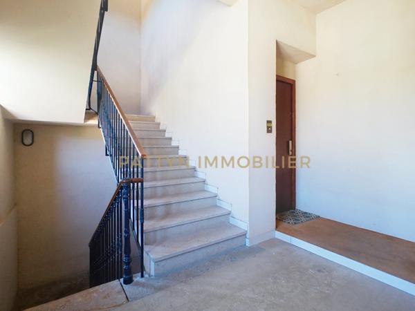 Neuville-sur-Saône (69250) Sublime T4 rénové dans un ancien couvent