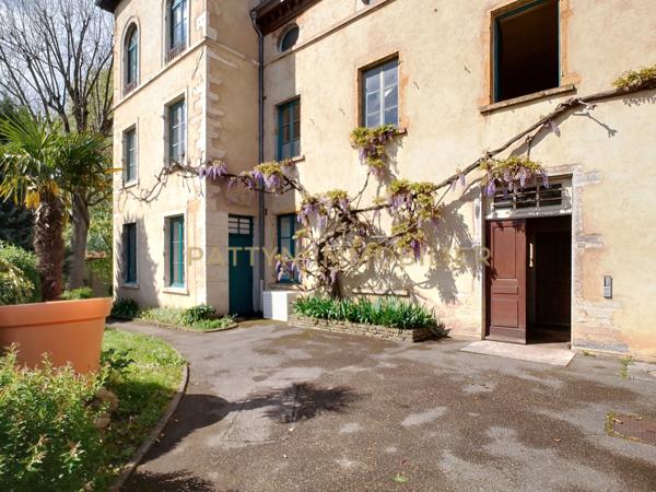 Neuville-sur-Saône (69250) Sublime T4 rénové dans un ancien couvent