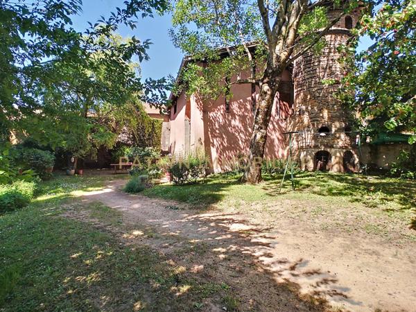 Neuville-sur-Saône (69250) Sublime T4 rénové dans un ancien couvent