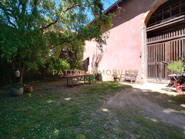 Neuville-sur-Saône (69250) Sublime T4 rénové dans un ancien couvent