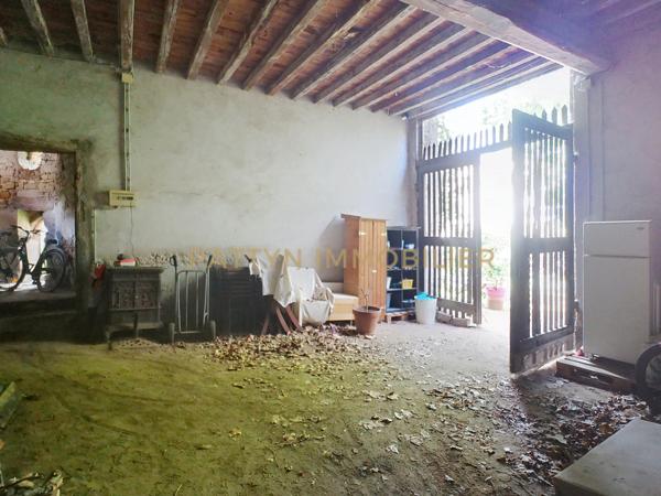 Neuville-sur-Saône (69250) Sublime T4 rénové dans un ancien couvent