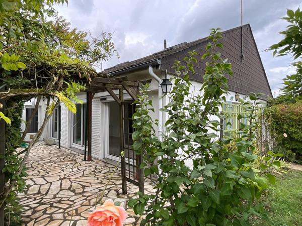 Maison à vendre à Nazelles-Négron dans l'Indre-et-Loire (37530), ref : 95-43