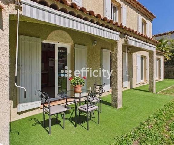 Maison
         6 pièces
        - 127 m² 540 000 € *