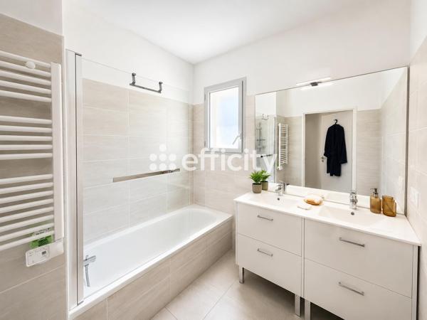 Appartement
         4 pièces
        - 77 m² Exclusivité 565 000 € *