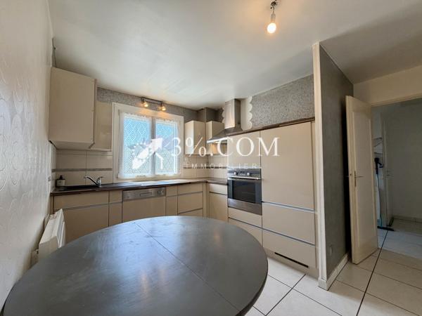 Maison
                                                                                                                                                                                                                                                                                                                        4 pièce(s)                                                                                                                                                                                                          3 chambre(s)                                                                                                                                                                                                          81.04  m²