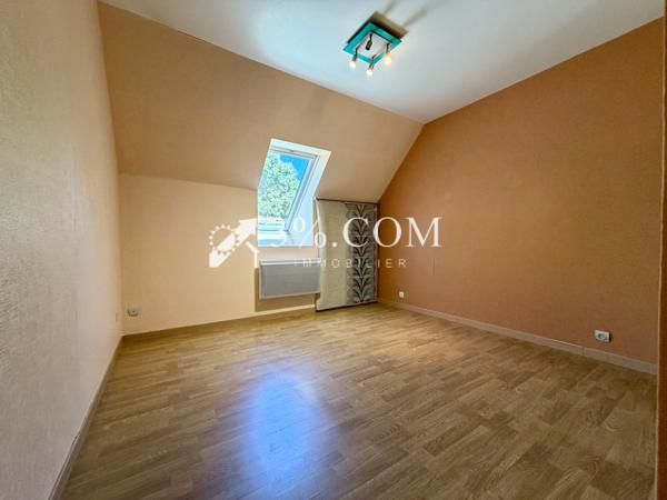 Maison
                                                                                                                                                                                                                                                                                                                        4 pièce(s)                                                                                                                                                                                                          3 chambre(s)                                                                                                                                                                                                          81.04  m²