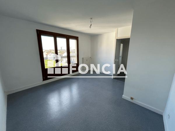 Location Studio 31 m² - 45 RUE DE SILLERY Reims 51100