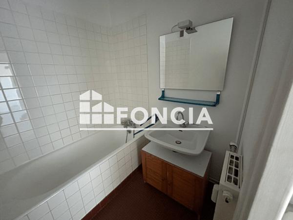 Location Studio 31 m² - 45 RUE DE SILLERY Reims 51100