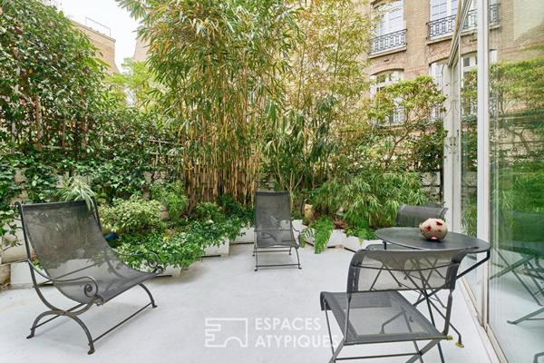 Étage noble de réception avec extérieurs – Parc Monceau