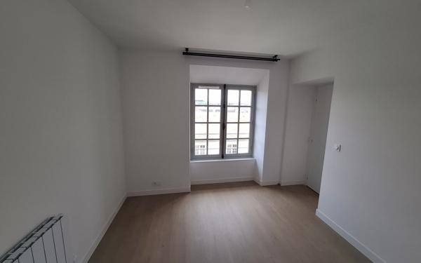 Appartement à louer    3 pièces • 65,97 m2 Compiègne