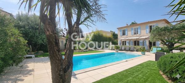Tarascon  Bastide moderne 149 m² 3 chambres jardin Piscine