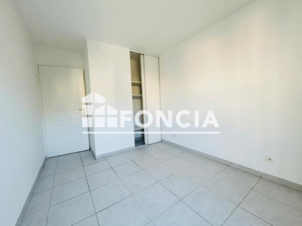 Location Appartement 4 pièces 102.92 m² - 33 RUE DU CAPITAINE CASANOVA Toulon 83000