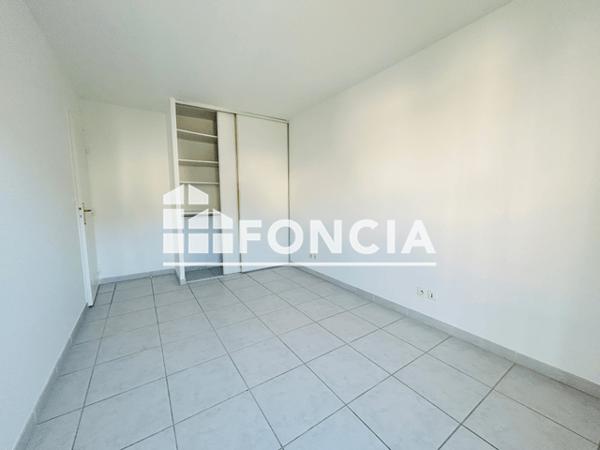 Location Appartement 4 pièces 102.92 m² - 33 RUE DU CAPITAINE CASANOVA Toulon 83000