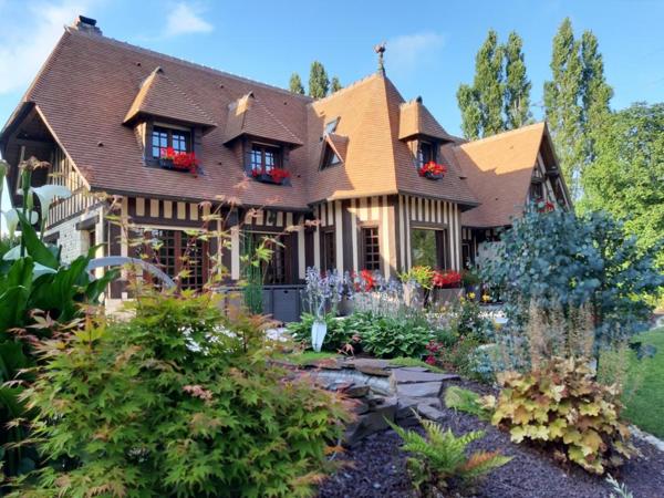 Propriété de charme, au calme, proche de Moyaux