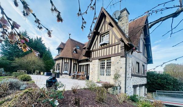 Propriété de charme, au calme, proche de Moyaux