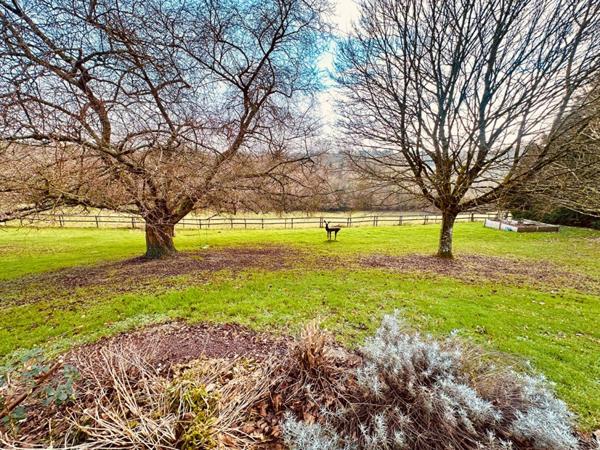 Propriété de charme, au calme, proche de Moyaux