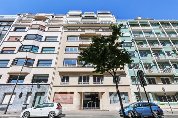 Bel appartement Art Déco plein sud.