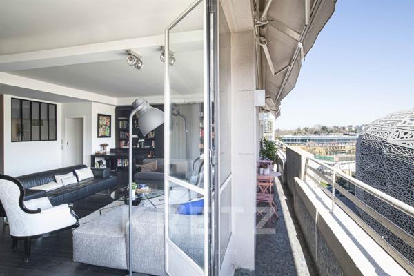 Bel appartement Art Déco plein sud.