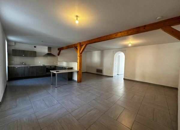 Appartement à louer    4 pièces • 96,90 m2 Lablachère