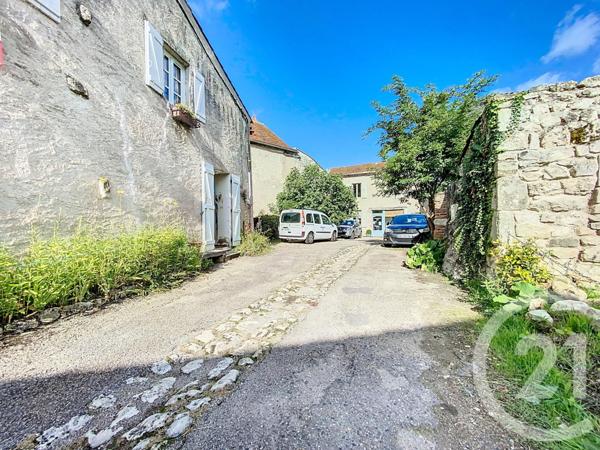 Maison à vendre  4 pièces - 72,52 m2 CHARROUX - 03