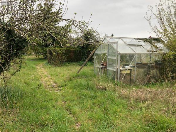 Terrain à Batir à vendre à Châteauroux dans l'Indre (36000), ref : 11813/1516