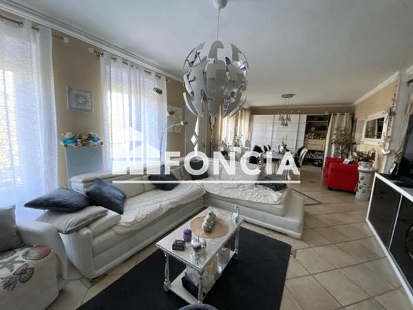 Location Maison 5 pièces 158.5 m² - 8 RUE DE LA PETITE AMERIQUE 57905 SARREINSMING Sarreinsming 57905