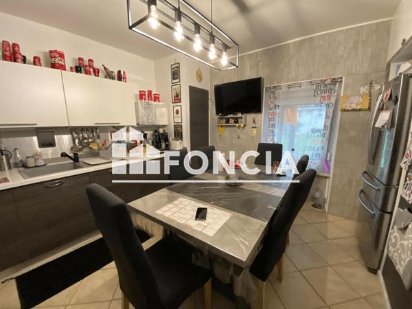 Location Maison 5 pièces 158.5 m² - 8 RUE DE LA PETITE AMERIQUE 57905 SARREINSMING Sarreinsming 57905