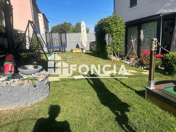 Location Maison 5 pièces 158.5 m² - 8 RUE DE LA PETITE AMERIQUE 57905 SARREINSMING Sarreinsming 57905