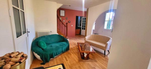 Maison de maître  7 000 m2 de bois .