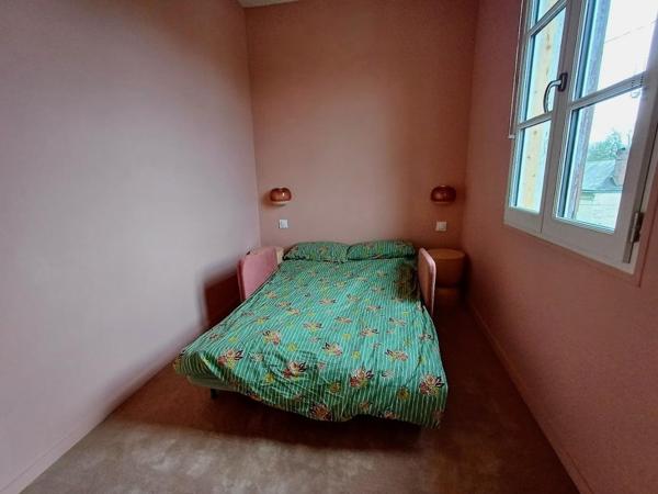 Maison de maître  7 000 m2 de bois .