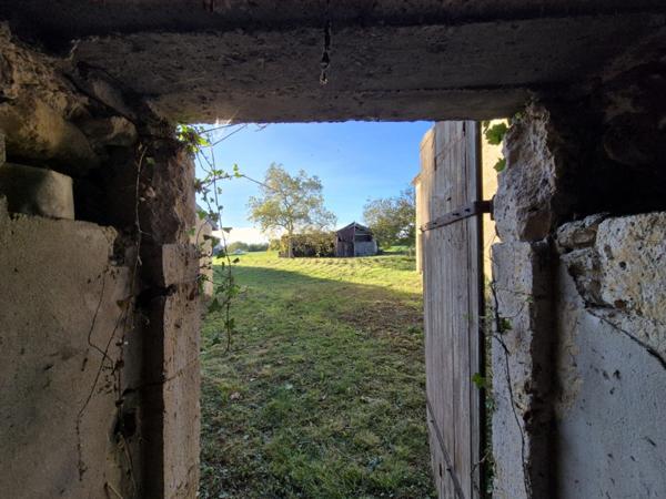 Belles pierres à rénover avec beau potentiel de 300m², CONDOM 32100