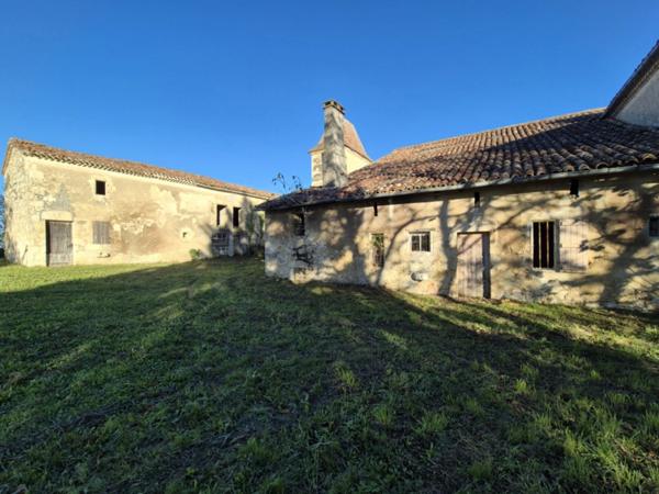 Belles pierres à rénover avec beau potentiel de 300m², CONDOM 32100