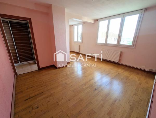 Appartement F2, double séjour, 1 chambre, cave