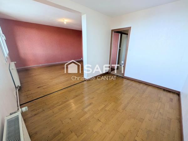 Appartement F2, double séjour, 1 chambre, cave