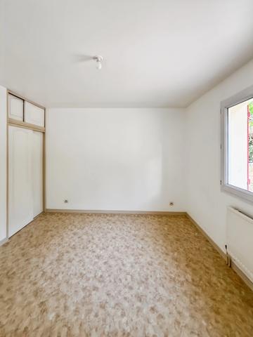 Aux portes du Mans, pavillon sur sous-sol de 100 m² avec 3 chambres sur terrain de 2 226 m²
