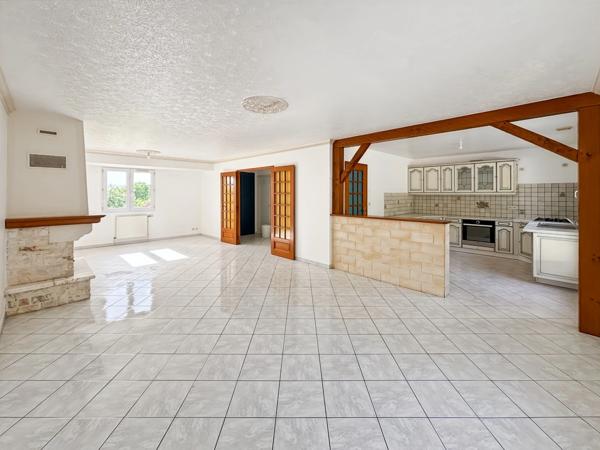 Aux portes du Mans, pavillon sur sous-sol de 100 m² avec 3 chambres sur terrain de 2 226 m²